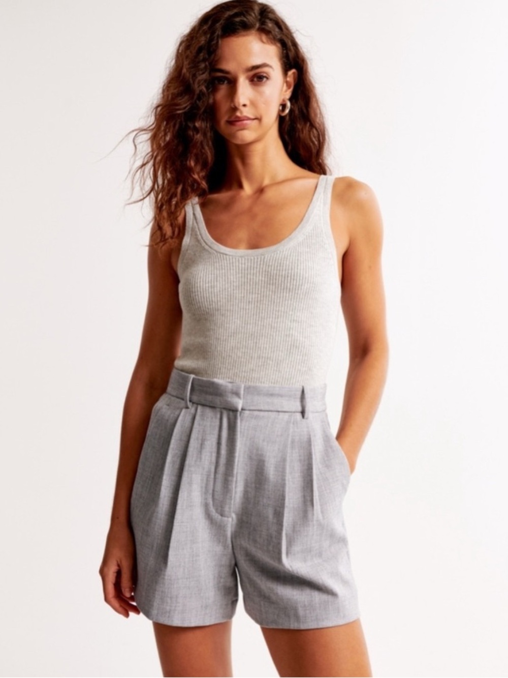 Abercrombie - Salone Tailored High Rise Shorts